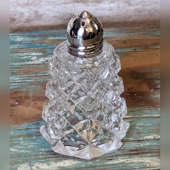 Antique Cut Crystal Salt & Pepper Shakers With Silver Lids - Picture 13 of 15
